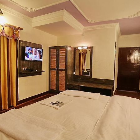 Hotel Ibni Kabeer Srīnagar Exteriér fotografie