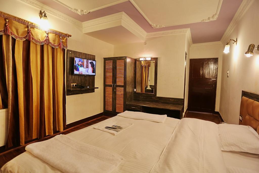 Hotel Ibni Kabeer Srīnagar Exteriér fotografie