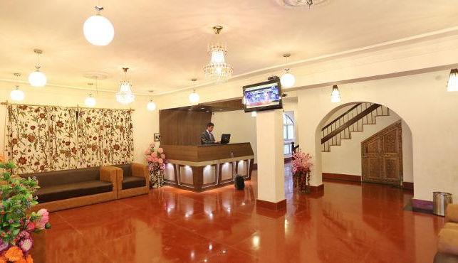 Hotel Ibni Kabeer Srīnagar Exteriér fotografie