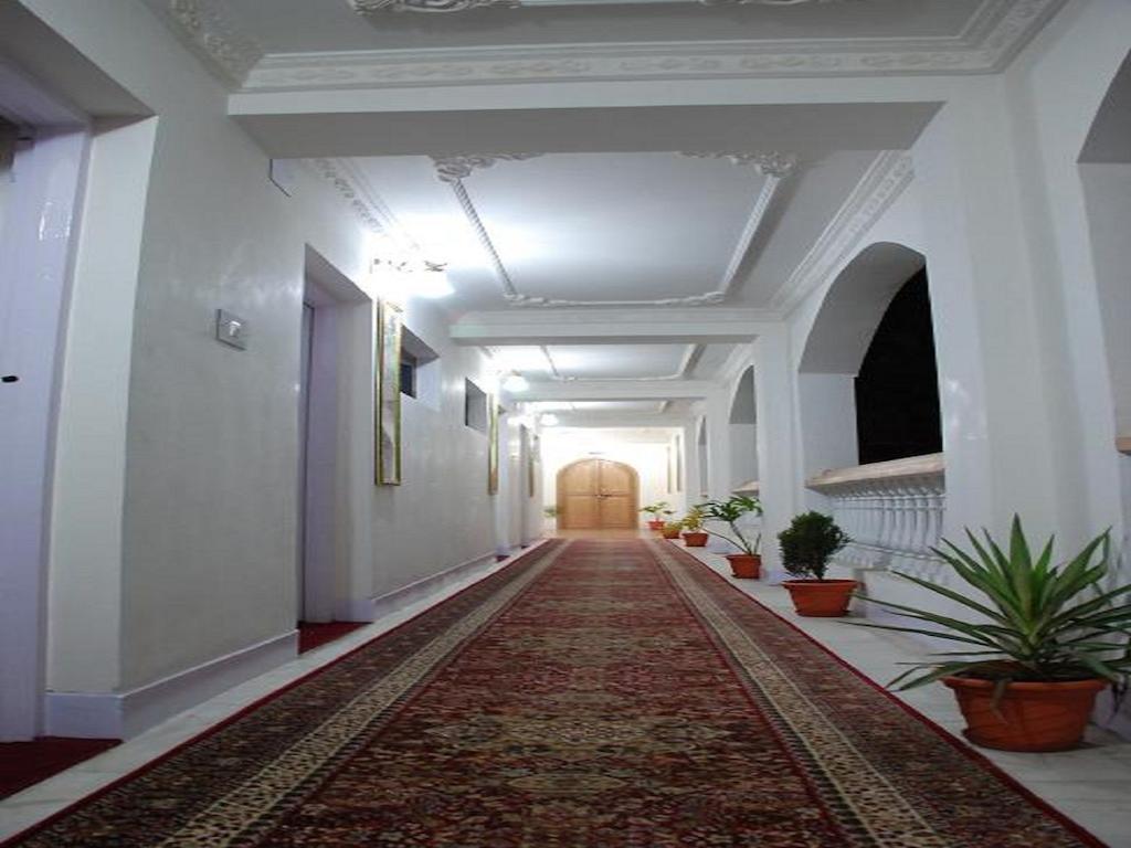 Hotel Ibni Kabeer Srīnagar Exteriér fotografie